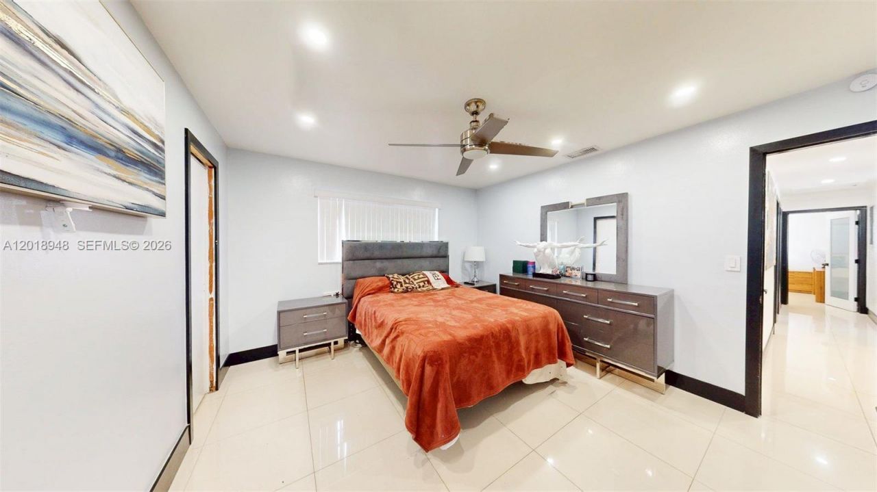 3617 NW 37th St, Lauderdale Lakes, FL 33309 Photo