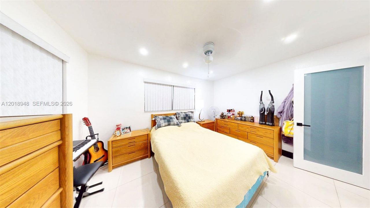 3617 NW 37th St, Lauderdale Lakes, FL 33309 Photo