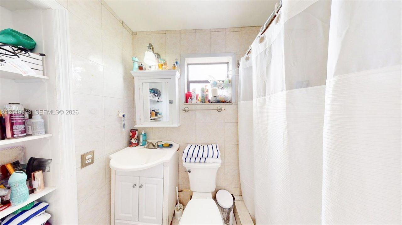 3617 NW 37th St, Lauderdale Lakes, FL 33309 Photo
