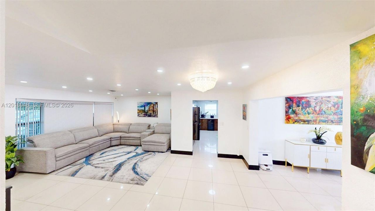 3617 NW 37th St, Lauderdale Lakes, FL 33309 Photo