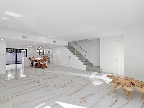 16449 NE 26th Ave , Unit 16, North Miami Beach, FL 33160
