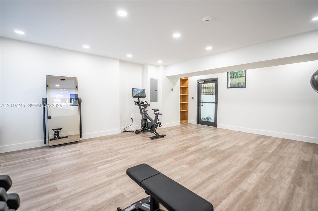 6960 Rue Vendome, Unit 201, Miami Beach, FL 33141 Photo