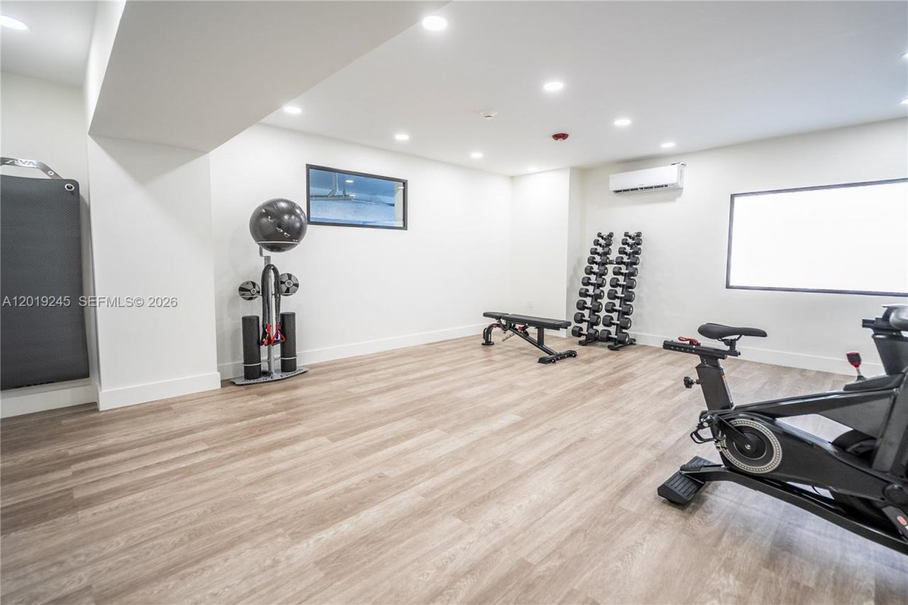 6960 Rue Vendome, Unit 201, Miami Beach, FL 33141 Photo