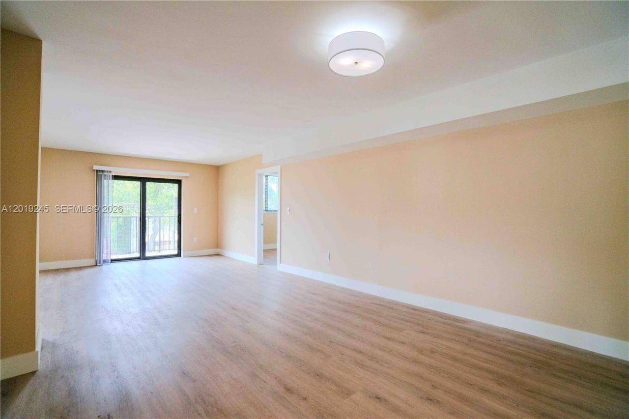 6960 Rue Vendome, Unit 201, Miami Beach, FL 33141 Photo