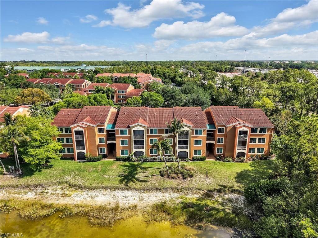 1205 Reserve Way , Unit 302, Naples, FL 34105 Photo