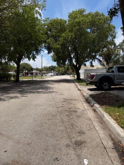 521 48th Street, West Palm Beach, FL 33407 Photo