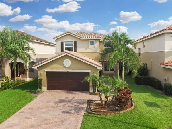 8268 Calabria Lakes Drive, Boynton Beach, FL 33473