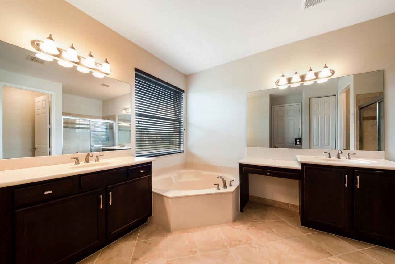 8268 Calabria Lakes Drive, Boynton Beach, FL 33473 Photo