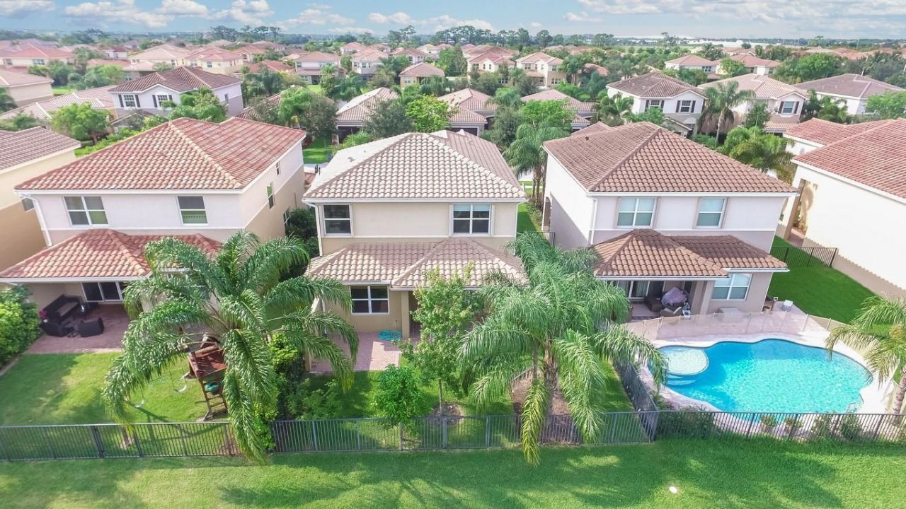 8268 Calabria Lakes Drive, Boynton Beach, FL 33473 Photo