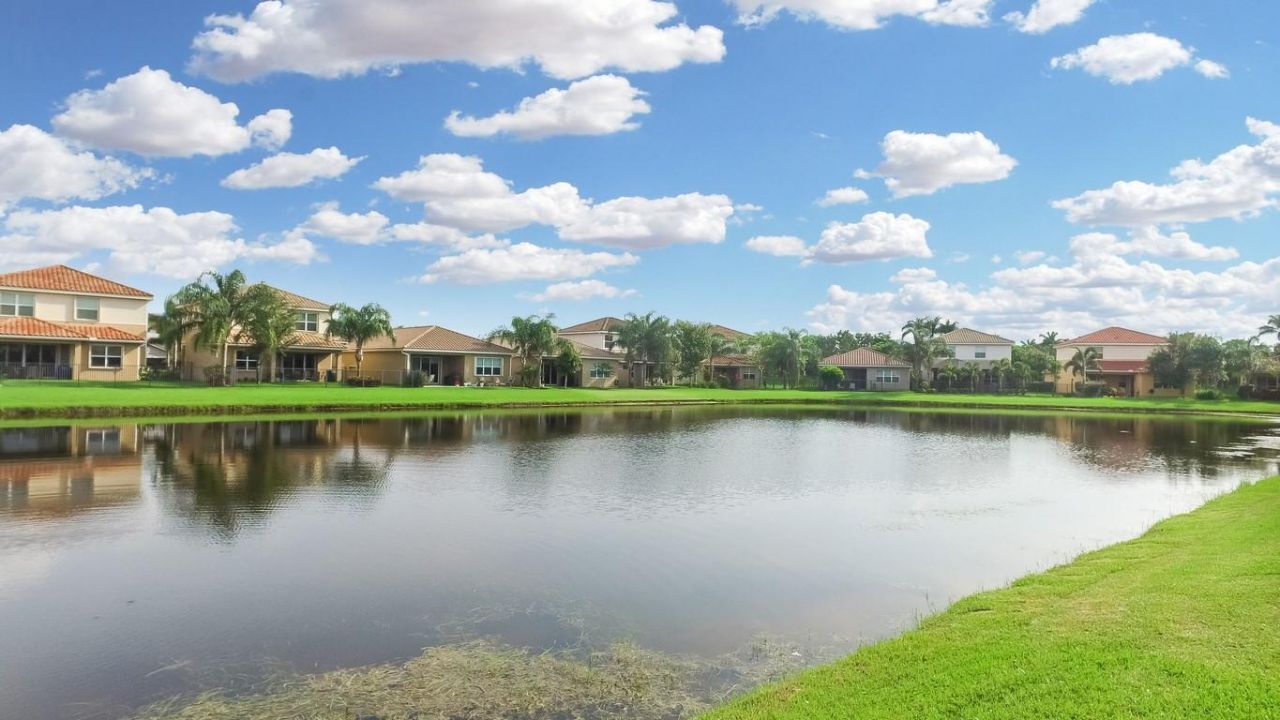 8268 Calabria Lakes Drive, Boynton Beach, FL 33473 Photo