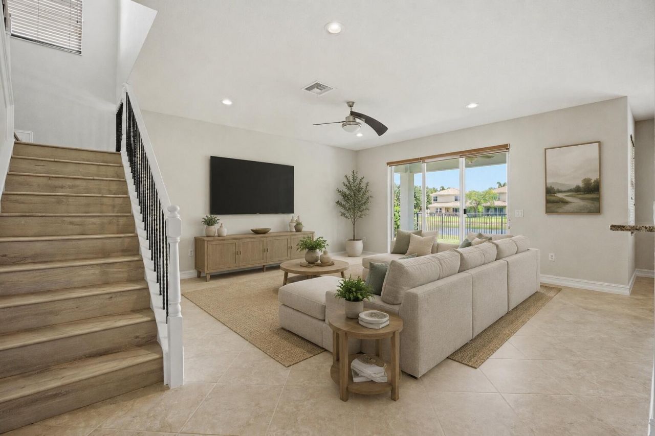 8268 Calabria Lakes Drive, Boynton Beach, FL 33473 Photo