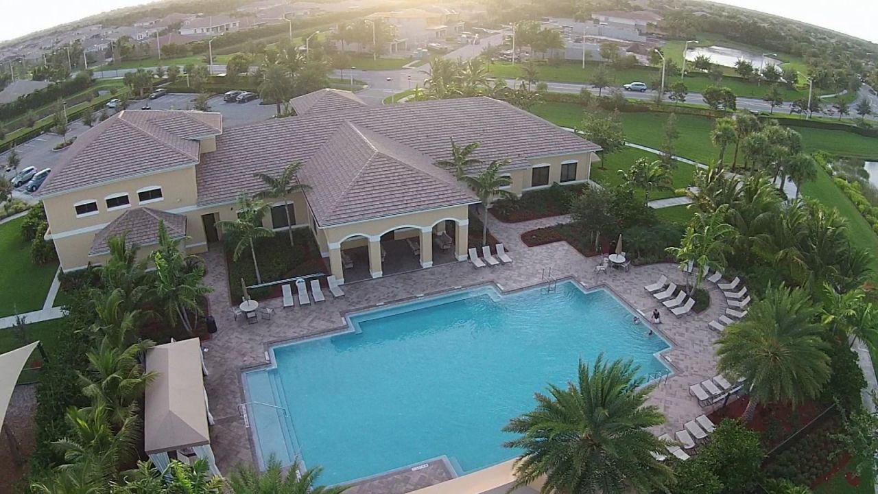 8268 Calabria Lakes Drive, Boynton Beach, FL 33473 Photo