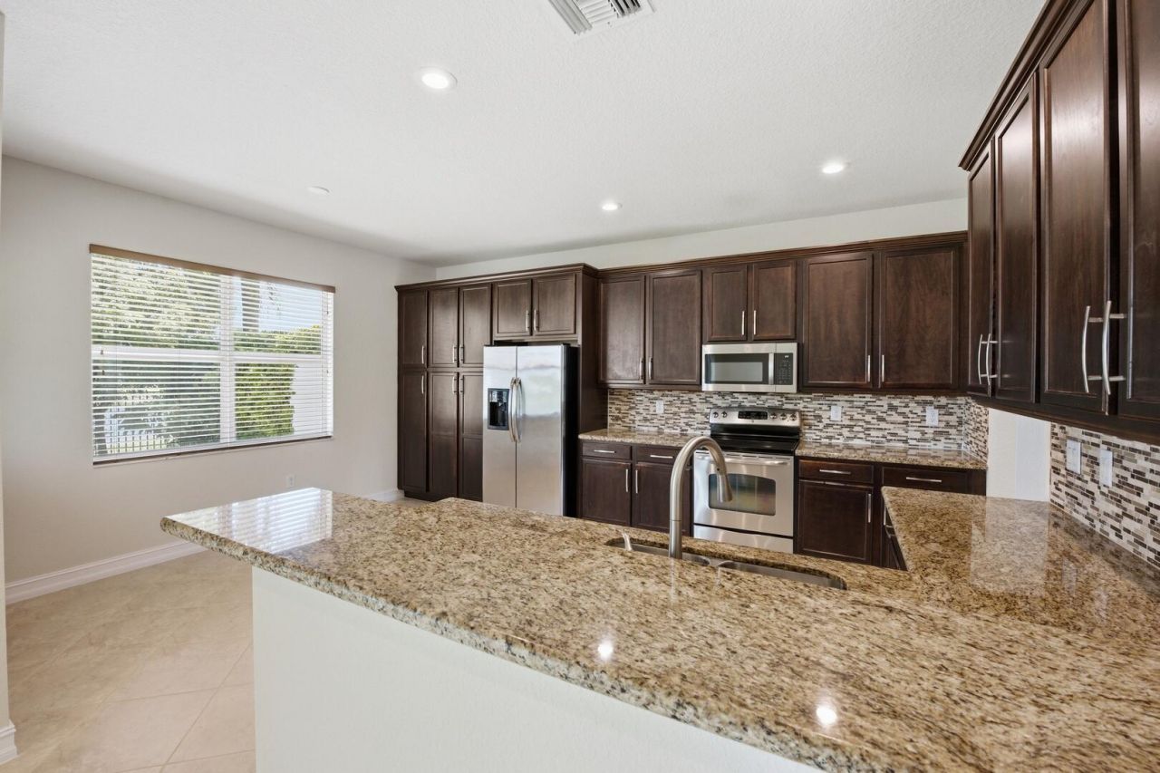 8268 Calabria Lakes Drive, Boynton Beach, FL 33473 Photo