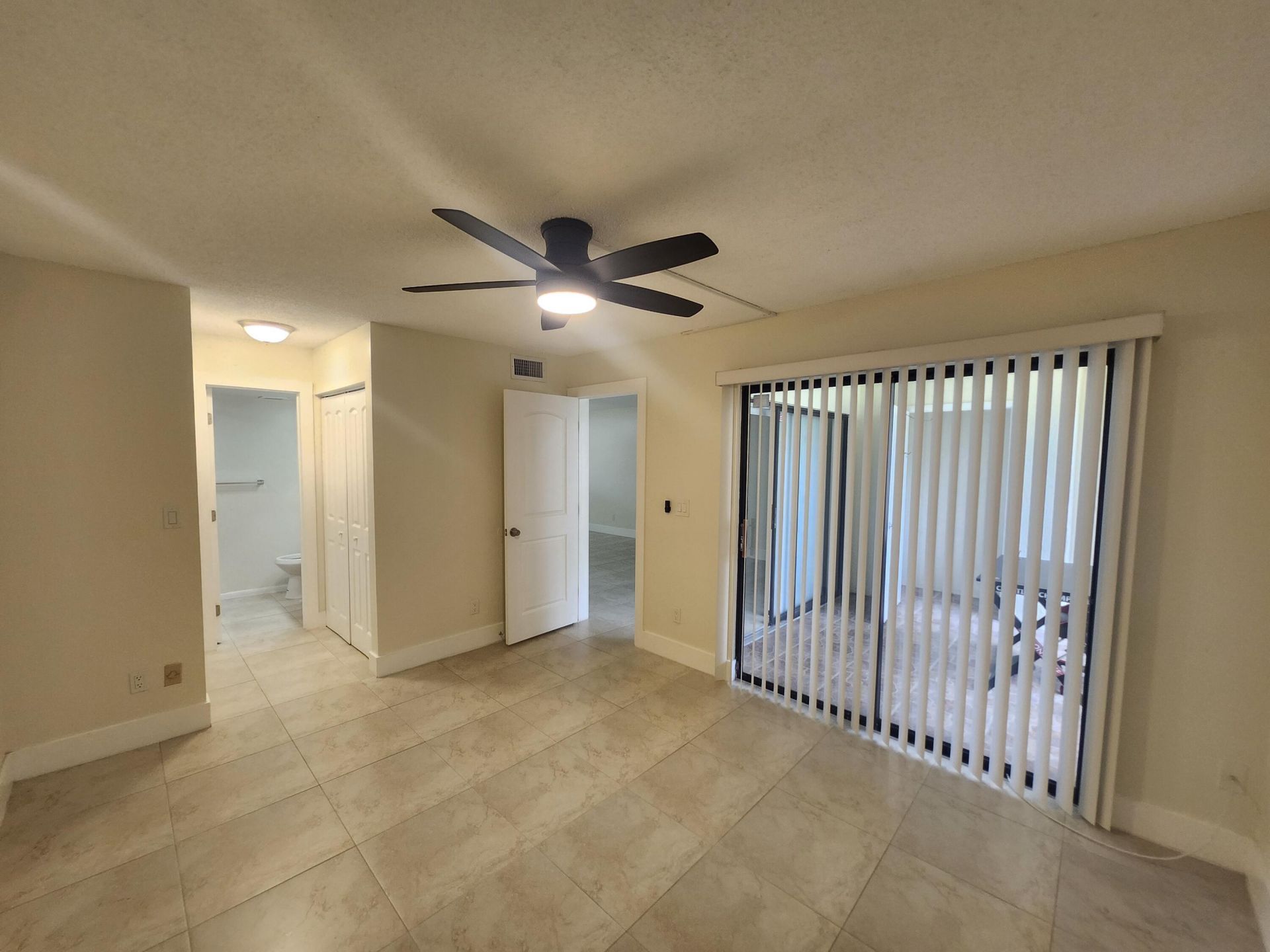 3470 Foxcroft Road, Unit 207, Miramar, FL 33025 Photo