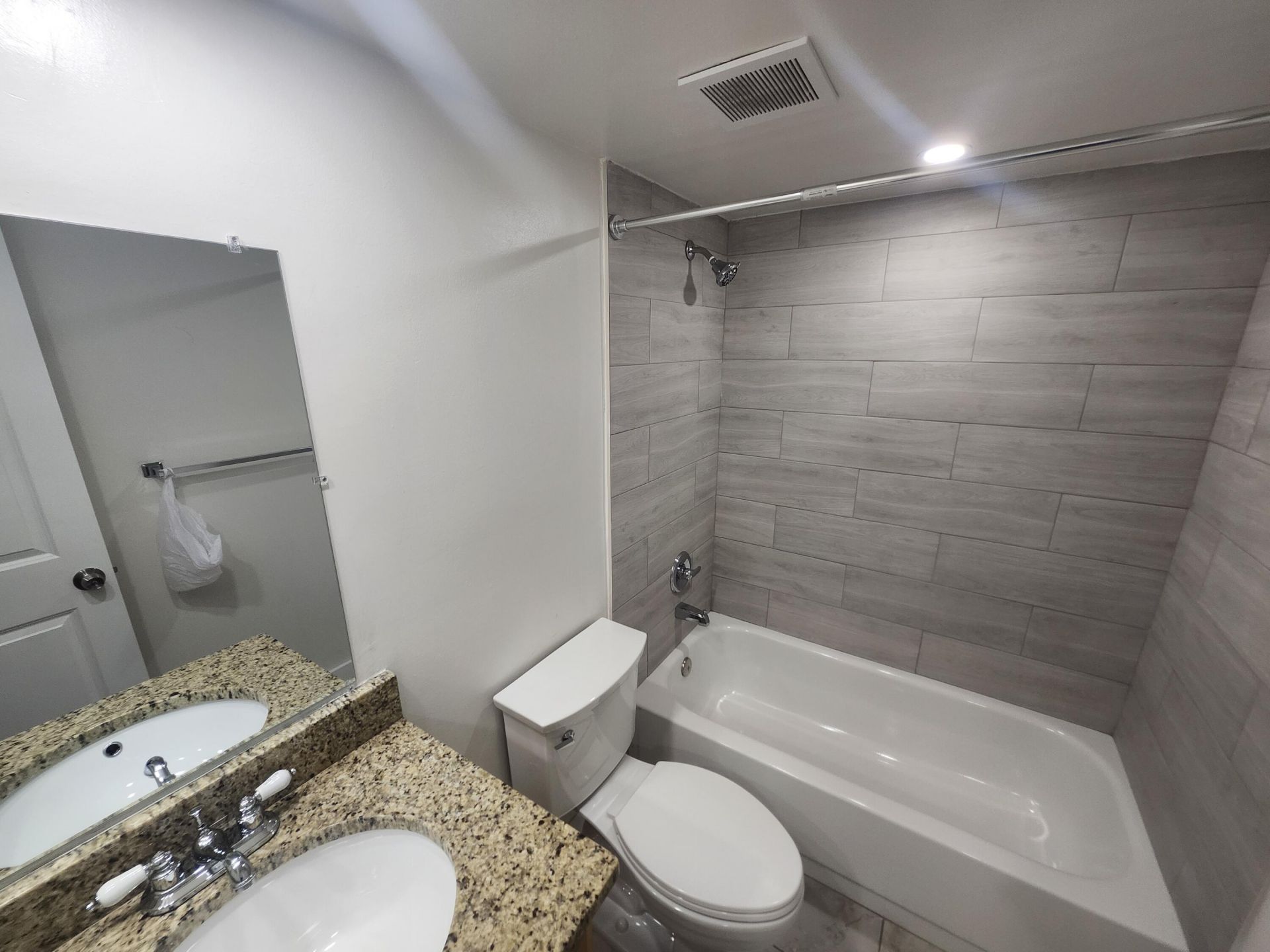 3470 Foxcroft Road, Unit 207, Miramar, FL 33025 Photo