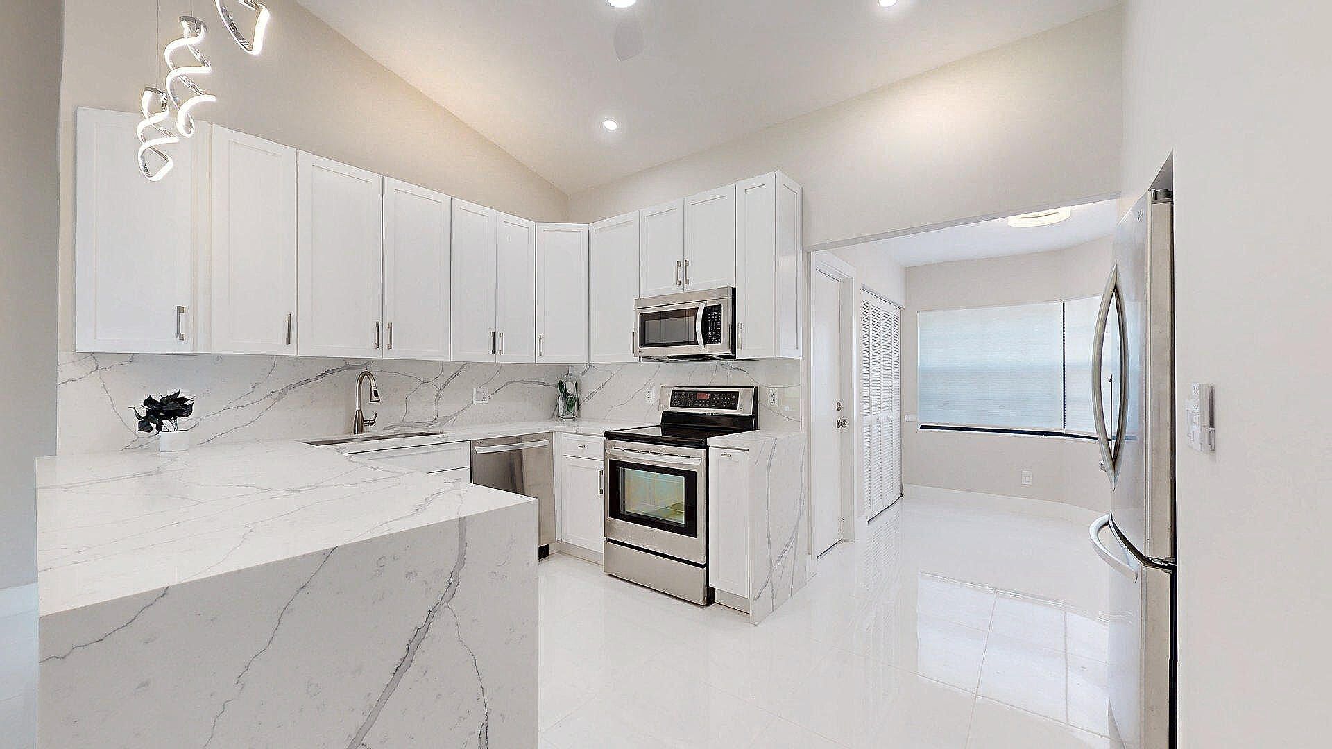 5794 W Parkwalk Cir W E, Boynton Beach, FL 33472 Photo