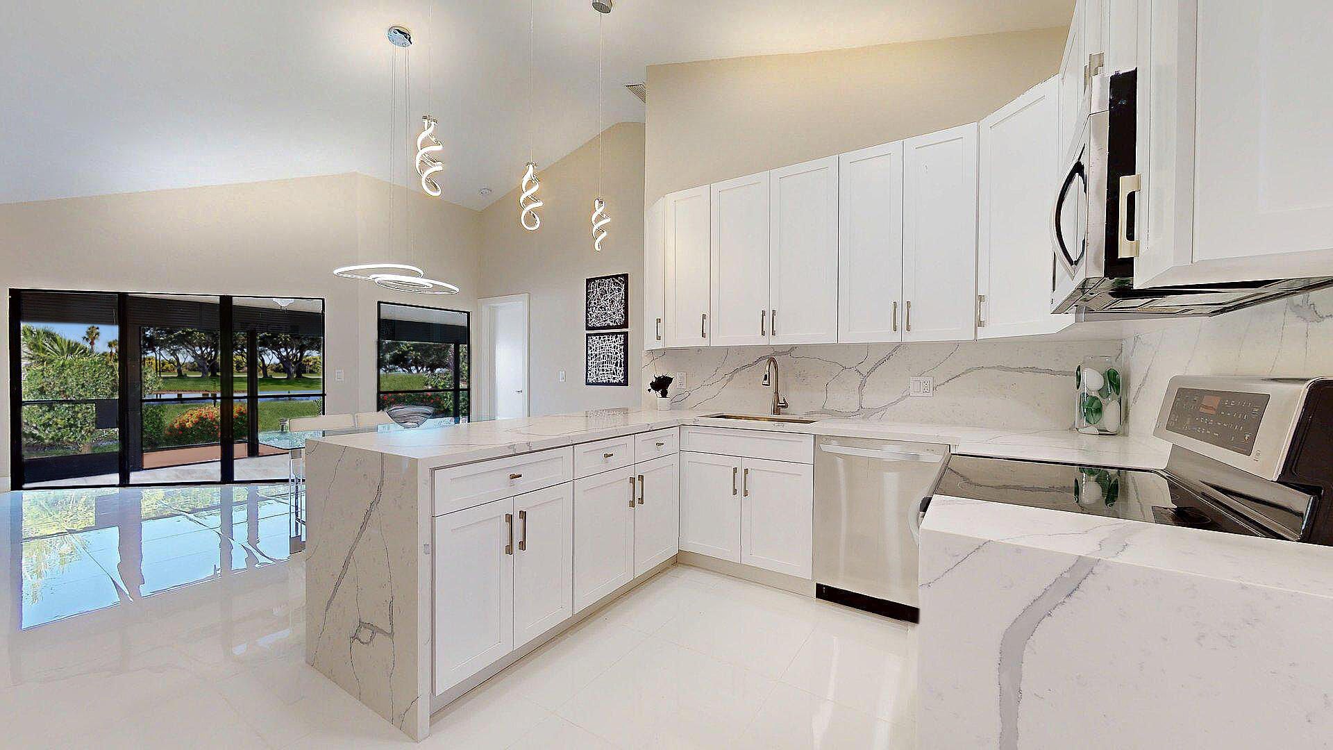 5794 W Parkwalk Cir W E, Boynton Beach, FL 33472 Photo