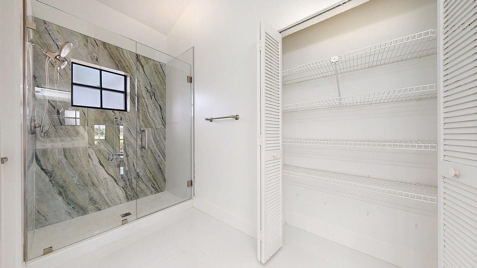 5794 W Parkwalk Cir W E, Boynton Beach, FL 33472 Photo
