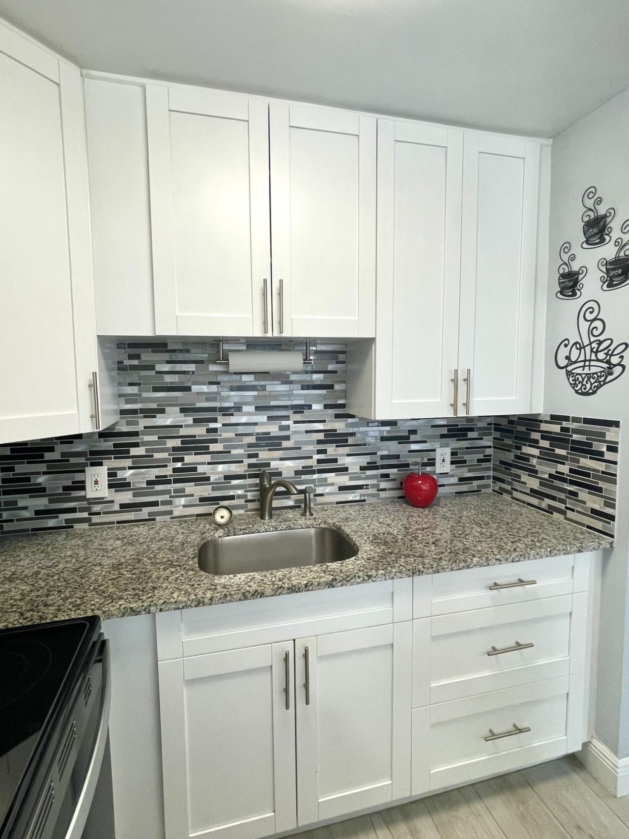 107 Kent G, Unit 107, West Palm Beach, FL 33417 Photo