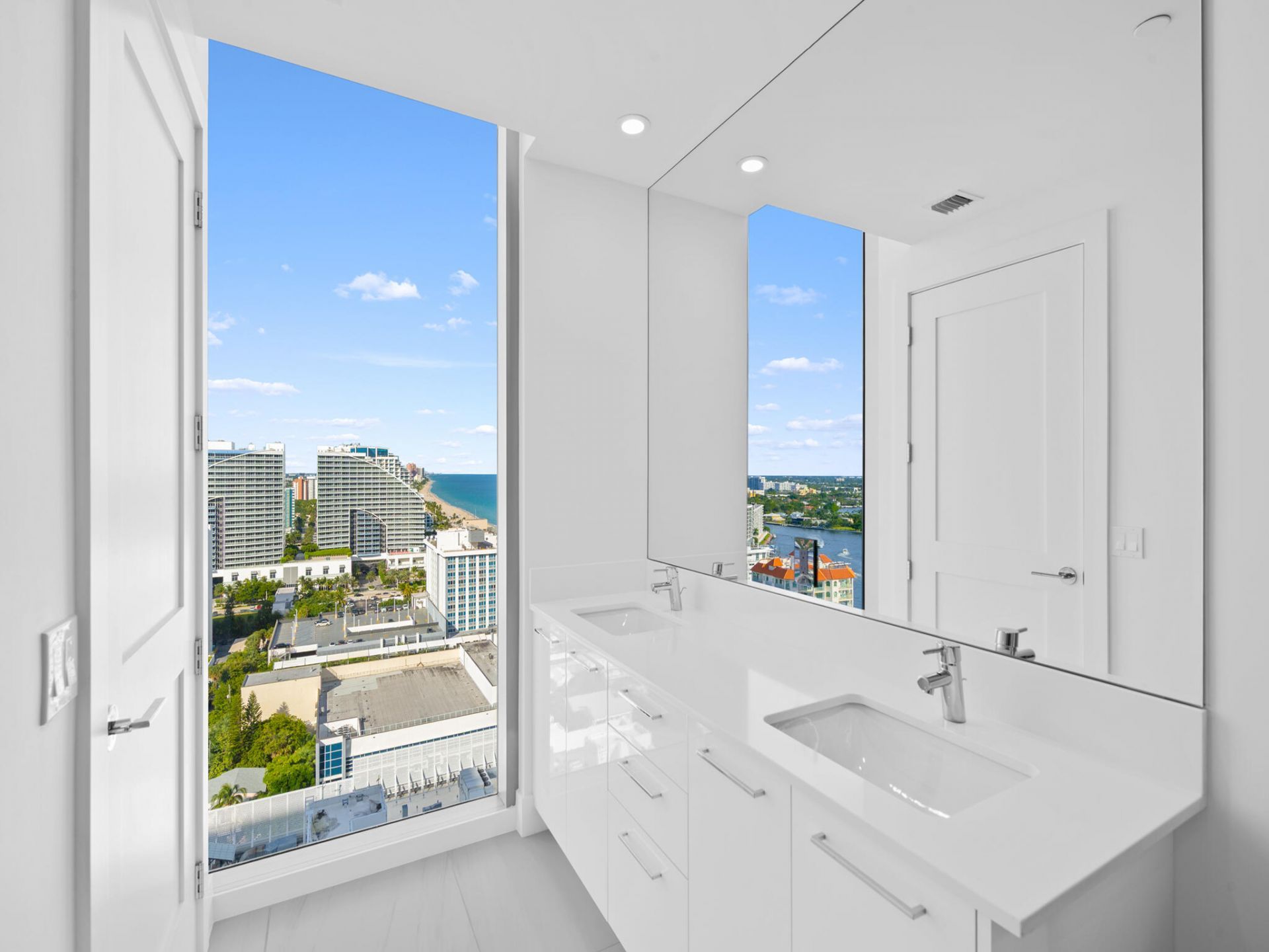 151 N Seabreeze Boulevard, Unit 1904e, Fort Lauderdale, FL 33304 Photo