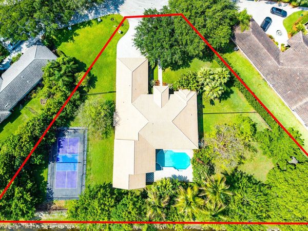 11600 NW 5th Street, Plantation, FL 33325