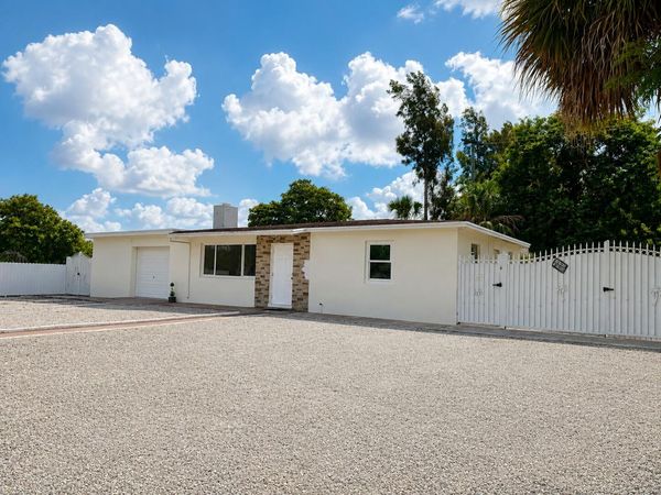 2000 Eagle Drive, Westgate, FL 33409