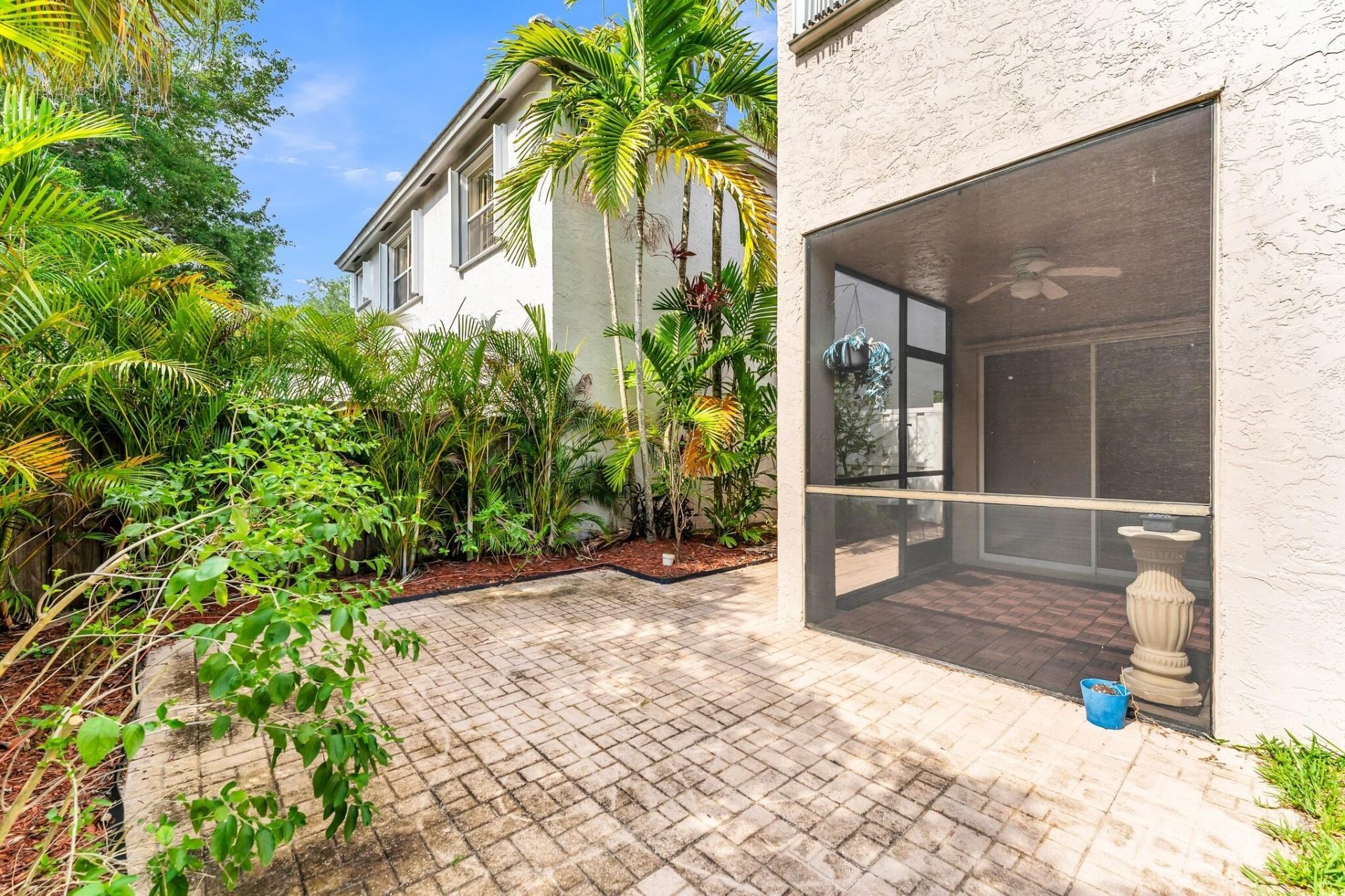 9855 NW 2nd Court, Plantation, FL 33324 Photo