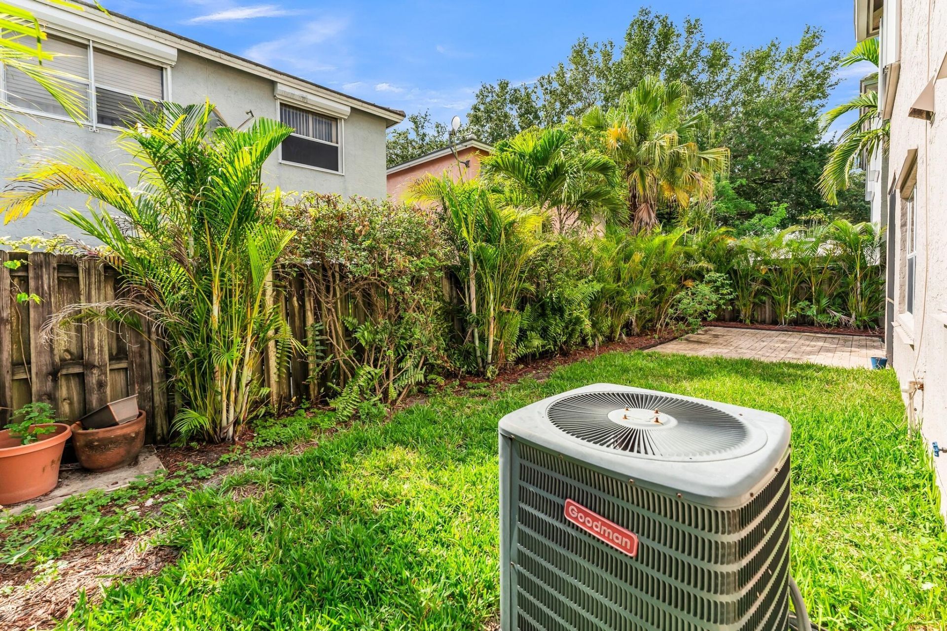 9855 NW 2nd Court, Plantation, FL 33324 Photo