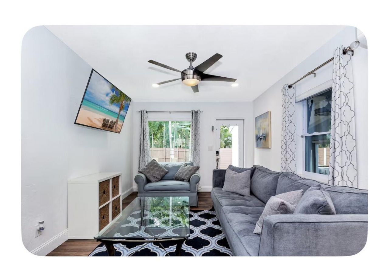 700 NE 17th Way, Fort Lauderdale, FL 33304 Photo