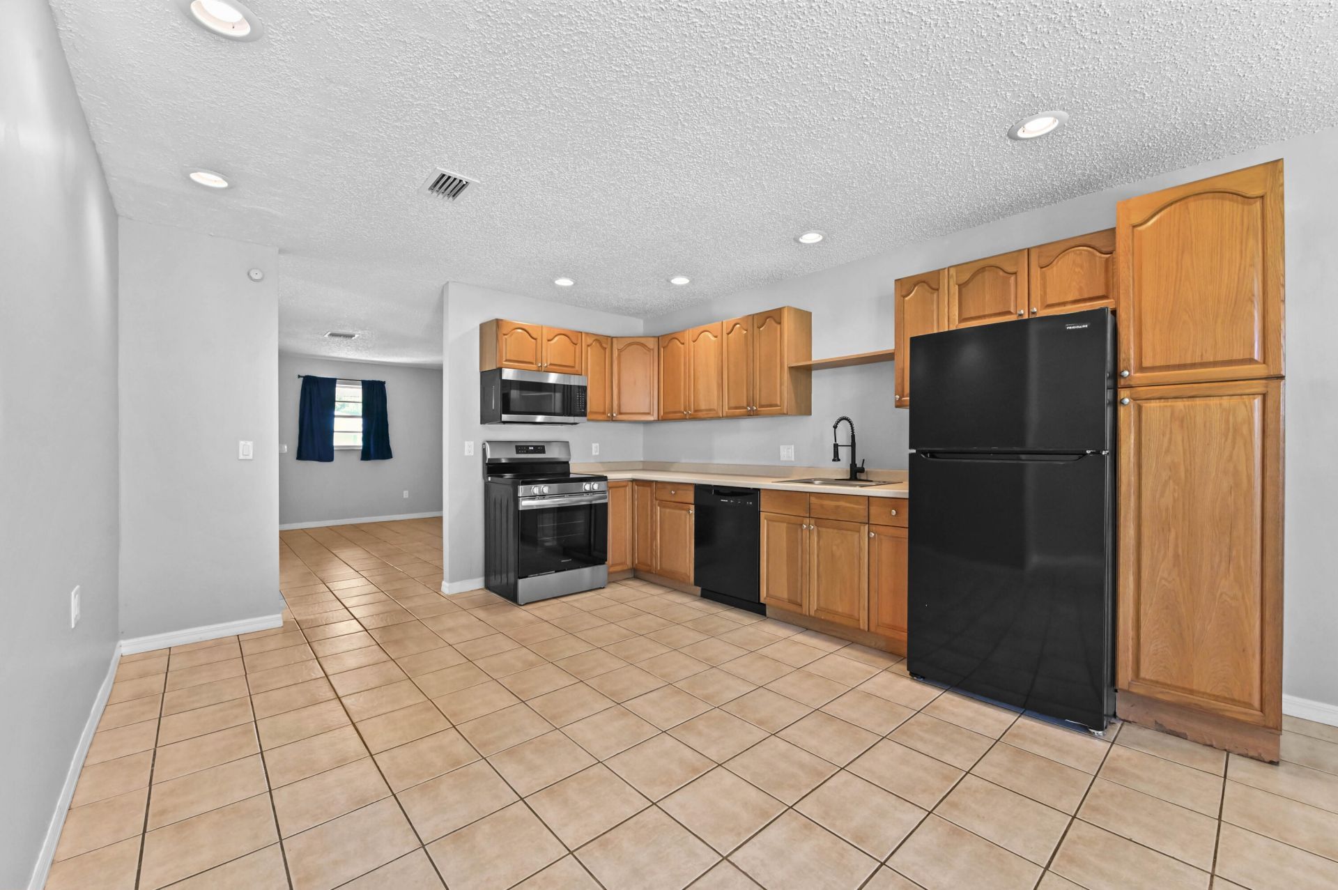 4548 SE Salvatori Road, Stuart, FL 34997 Photo