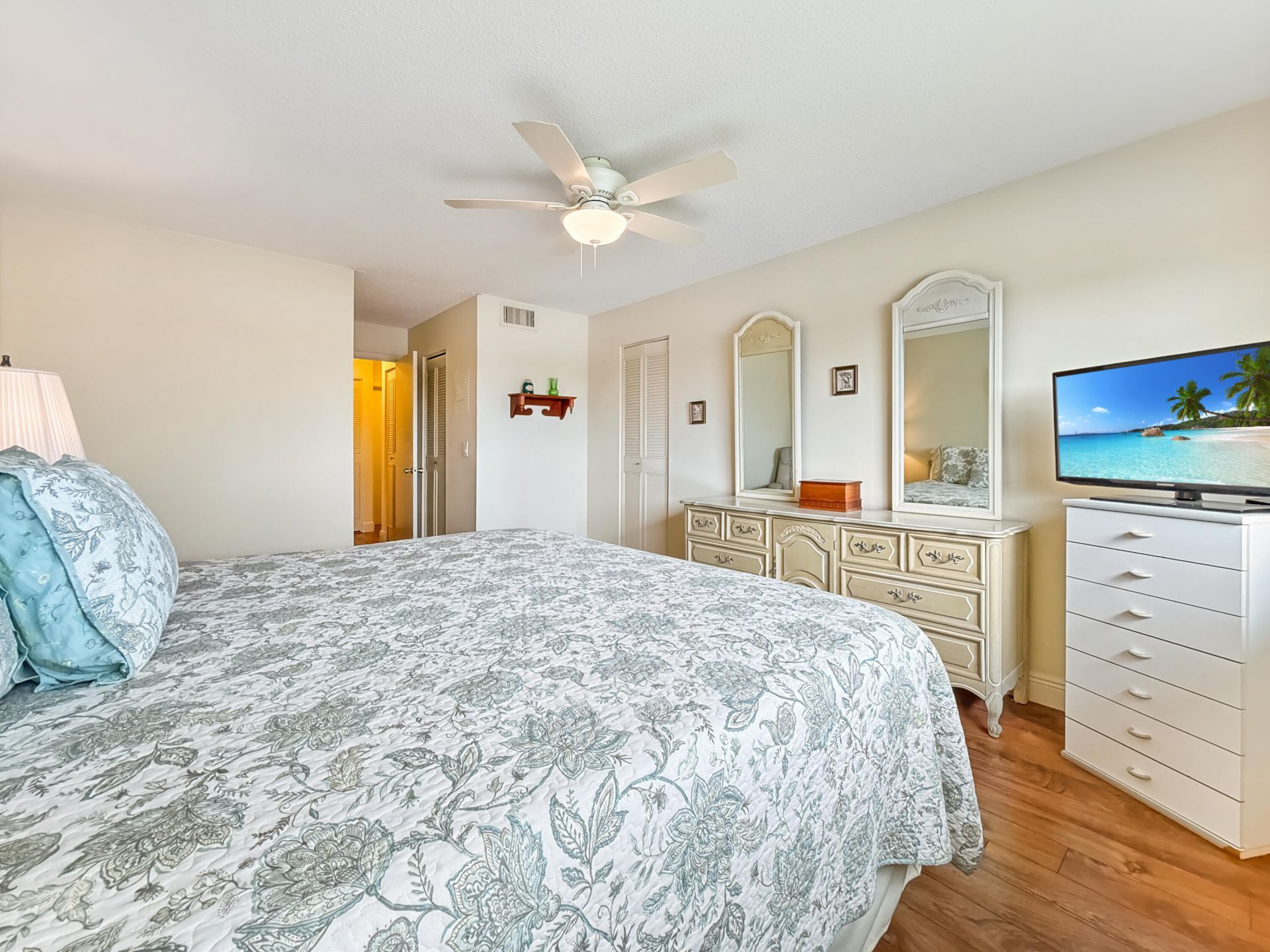 8 Colonial Club Drive, Unit 303, Boynton Beach, FL 33435 Photo