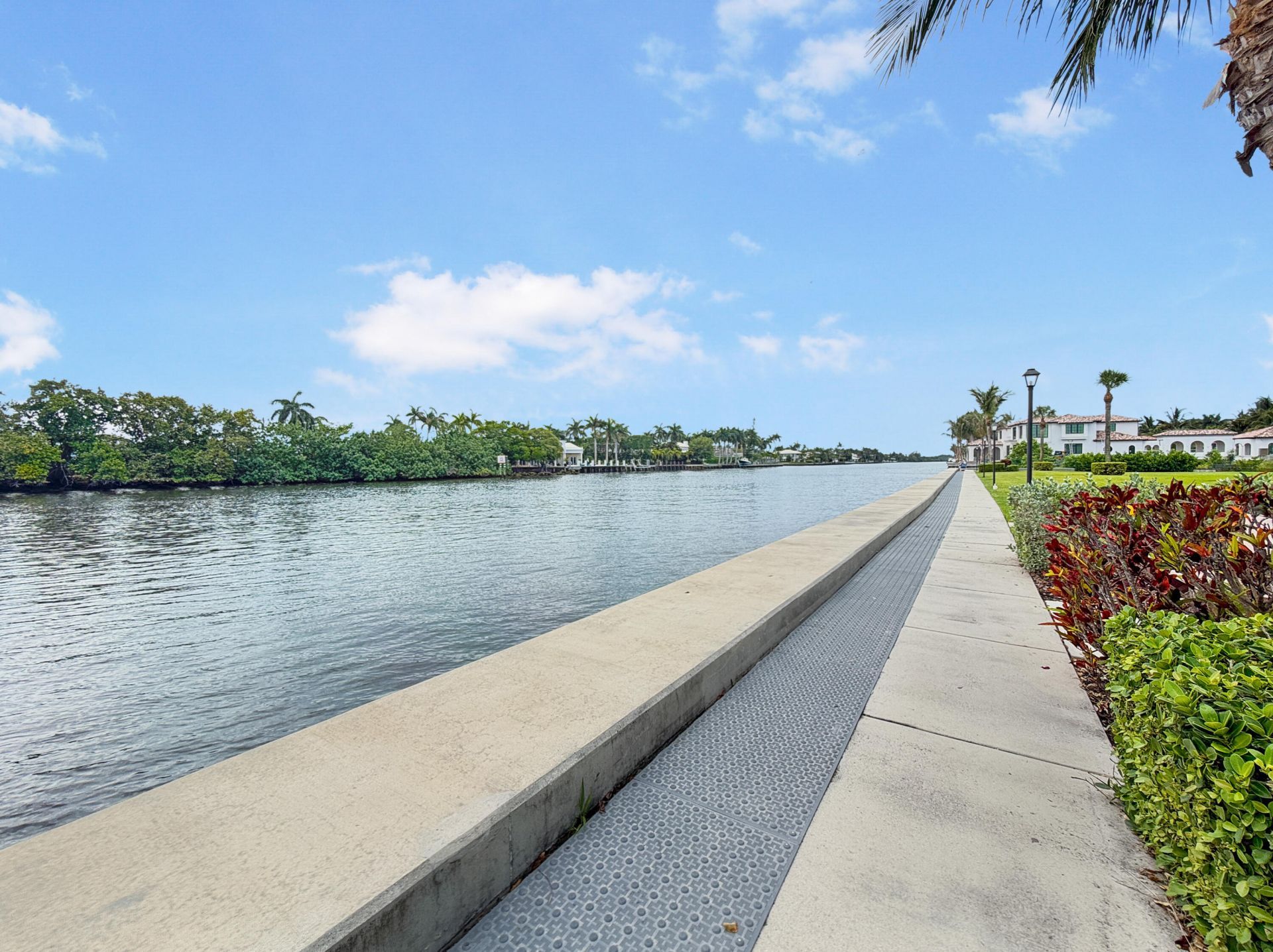 8 Colonial Club Drive, Unit 303, Boynton Beach, FL 33435 Photo