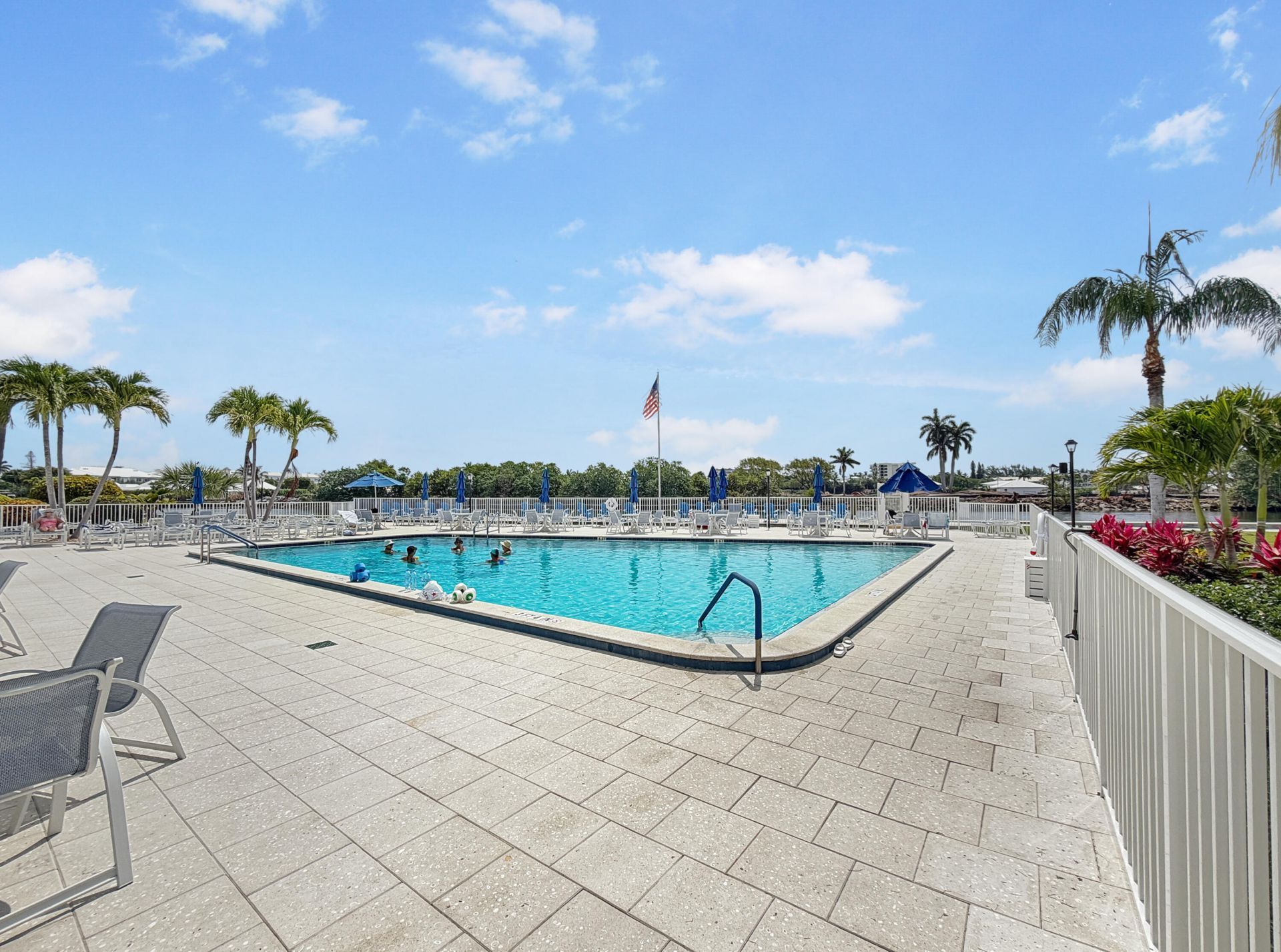 8 Colonial Club Drive, Unit 303, Boynton Beach, FL 33435 Photo