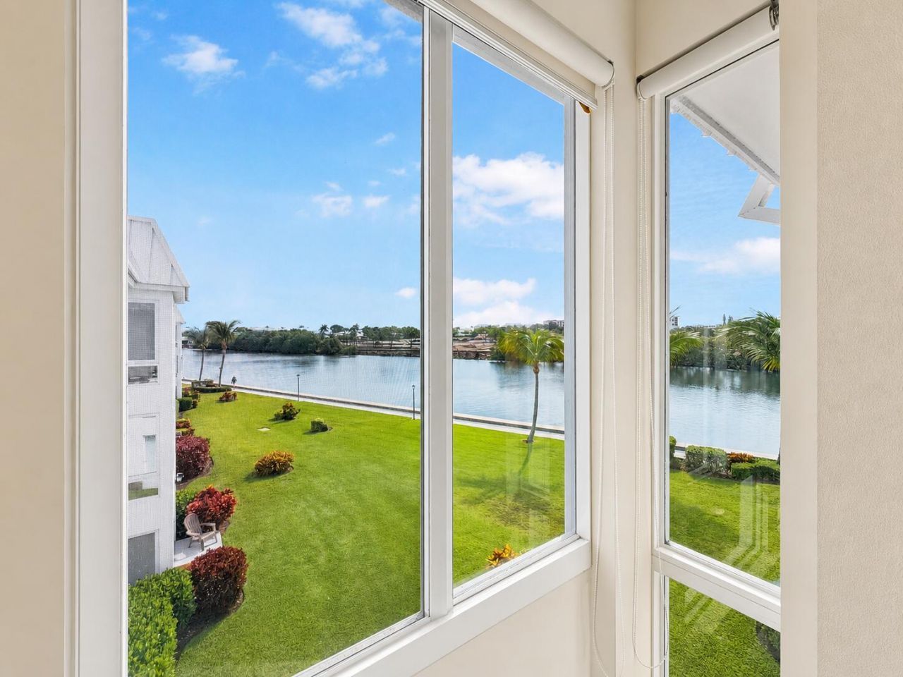 8 Colonial Club Drive, Unit 303, Boynton Beach, FL 33435 Photo