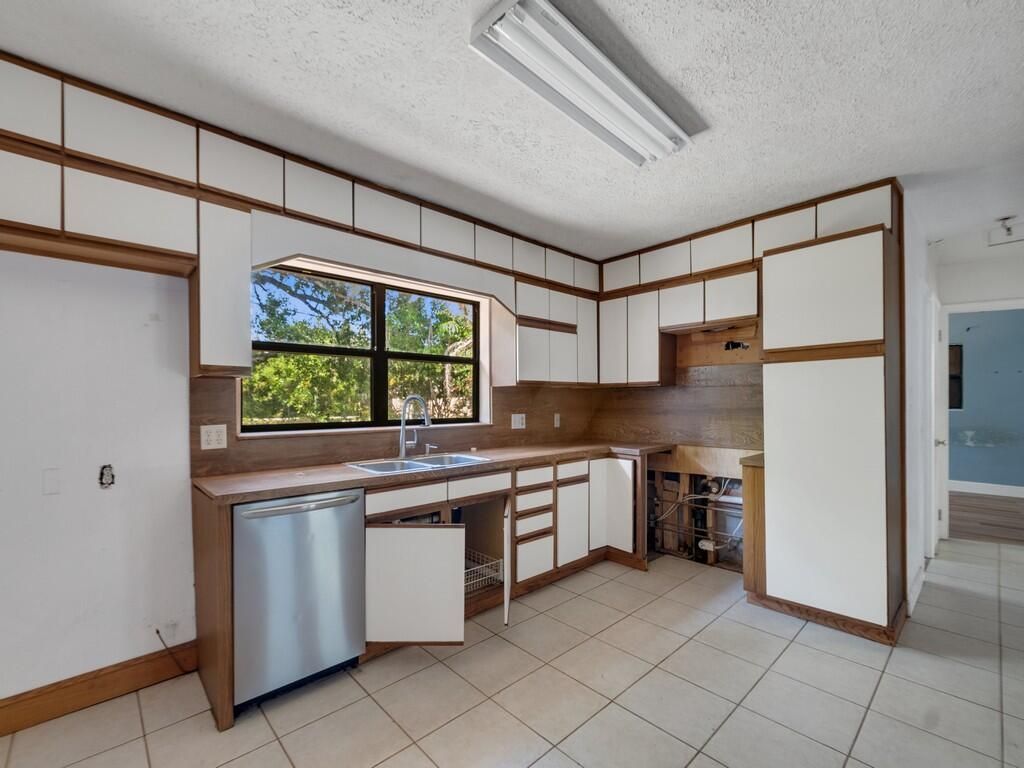 1408 Russell Lane, Fort Pierce, FL 34982 Photo