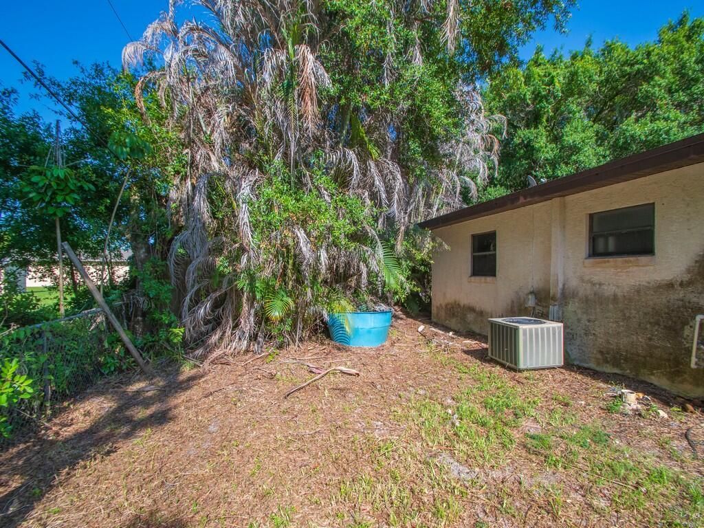 1408 Russell Lane, Fort Pierce, FL 34982 Photo