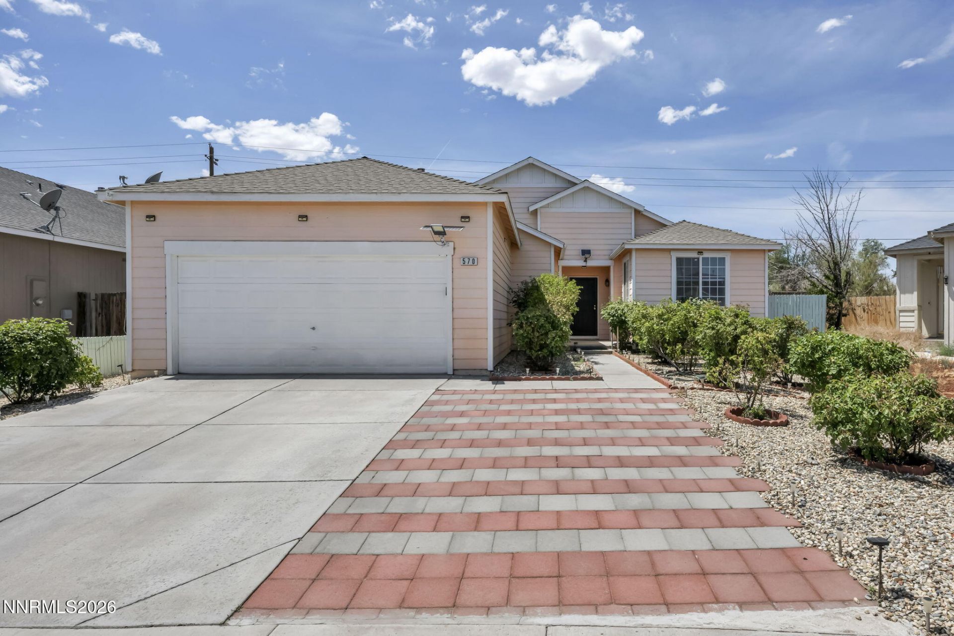 570 Sunrise Circle, Fernley, NV 89408 Main Photo
