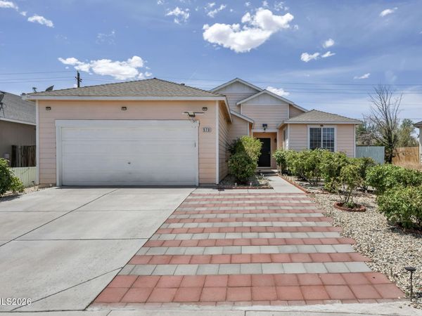 570 Sunrise Circle, Fernley, NV 89408