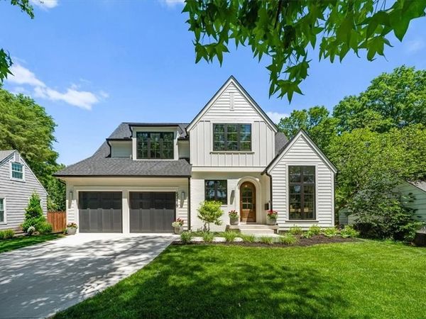 5216 W 73rd Street, Prairie Village, KS 66208
