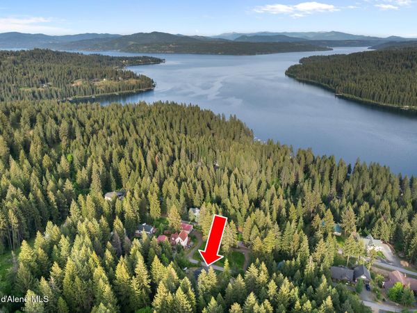 21714 S Lakeview DR , Worley, ID 83876