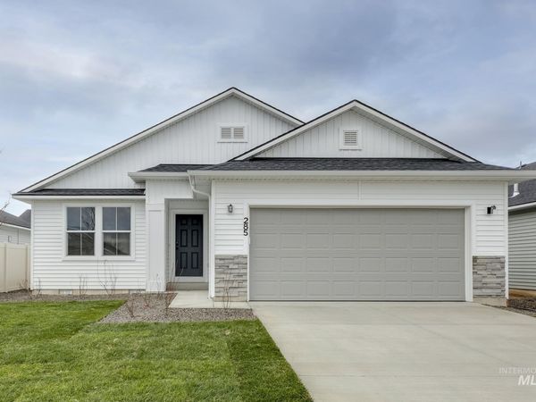 502 Oliver St, Emmett, ID 83617