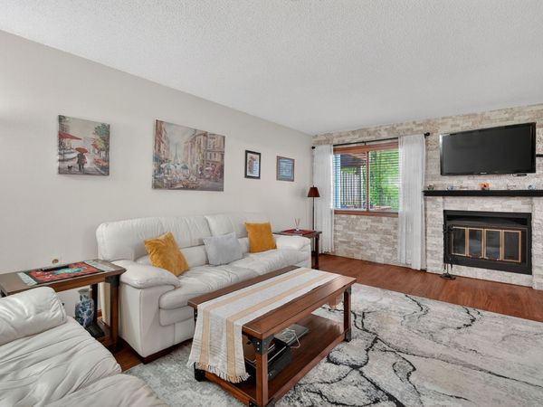 4718 71st Street, Urbandale, IA 50322