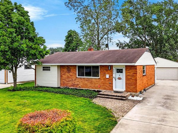 2673 Kingston Avenue , Grove City, OH 43123