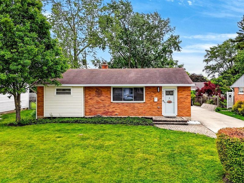 2673 Kingston Avenue, Grove City, OH 43123 Photo 2