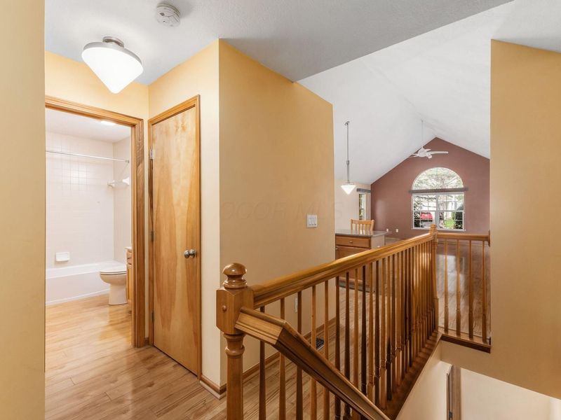 6993 Greensview Village Drive, Canal Winchester, OH 43110 Photo 5
