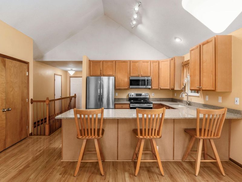 6993 Greensview Village Drive, Canal Winchester, OH 43110 Photo 9