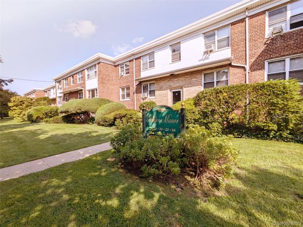 22 Keogh Lane , Unit 1A, New Rochelle, NY 10805