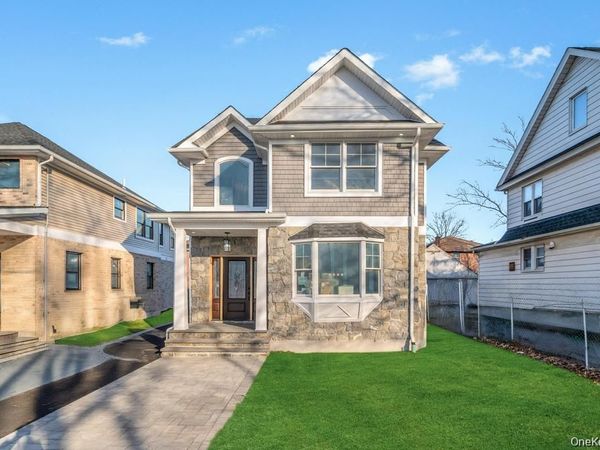 141 Emerson Avenue , Floral Park, NY 11001