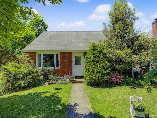 15 Beverly Road, Yonkers, NY 10710