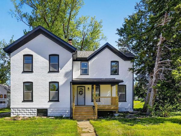 129 Oak Grove Street, Juneau, WI 53039